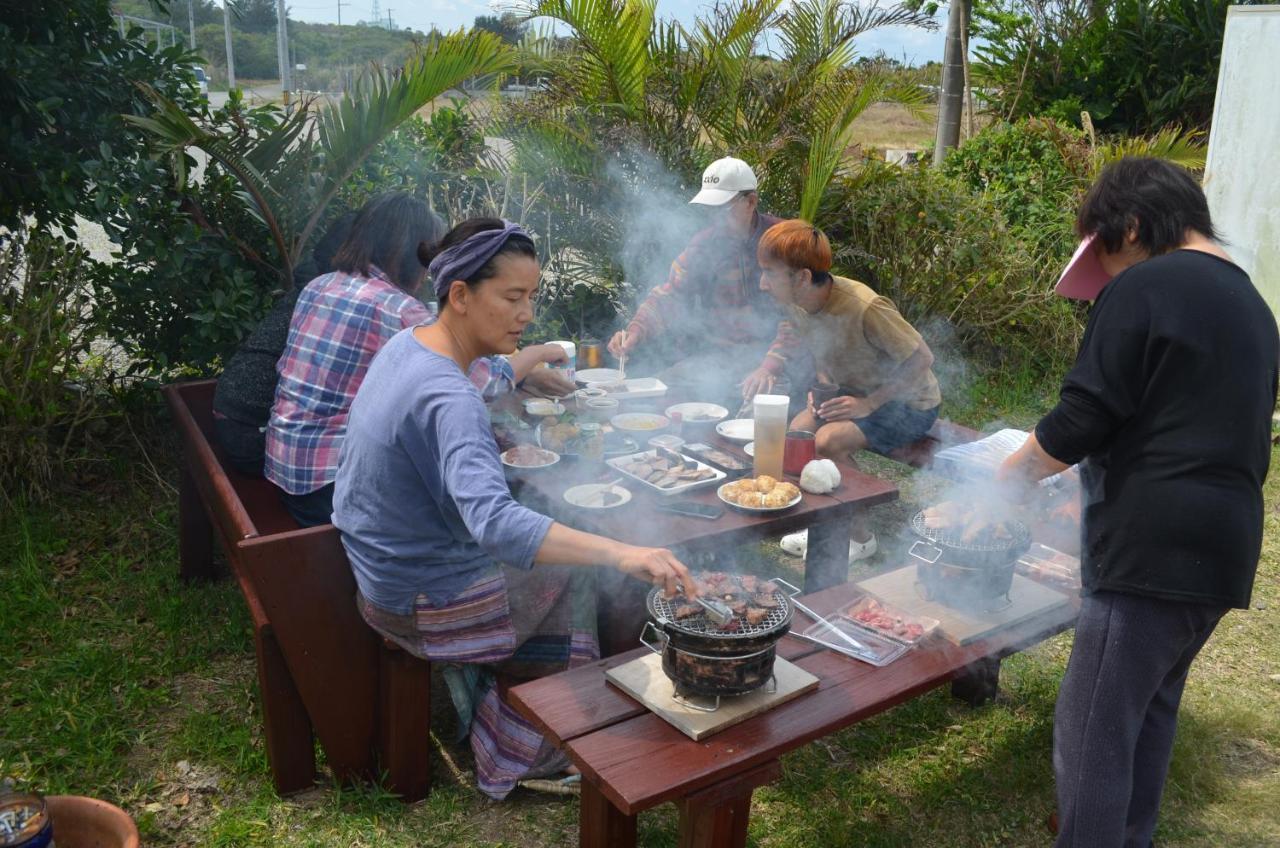Guest House Isa Motobu Extérieur photo